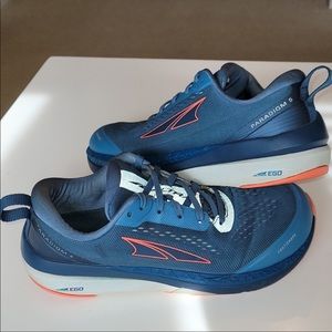 Altra Paradigm 5 women’s running shoes